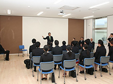 内定式と工場見学会 風景